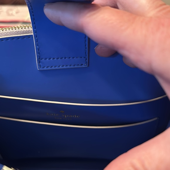 Kate Spade handbag beige with inside blue accent color in very good condition - Picture 3 of 11